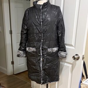 DAISY FUENTES Women's Quilted Coat with Faux Fur Trim size large L NEW WITH TAGS